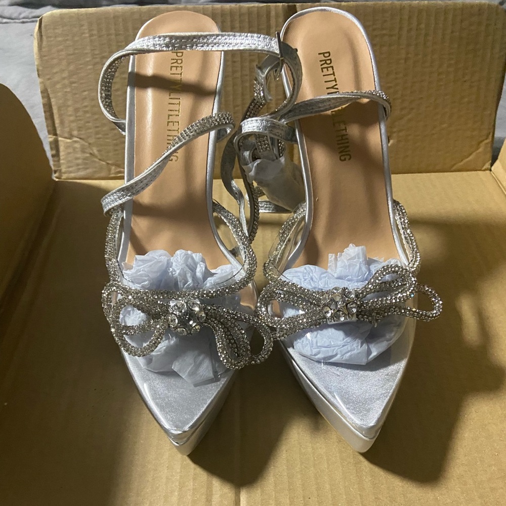 PrettyLittleThing Silver Point Toe Rhinestone Bow Detail High Stiletto Heels (8)